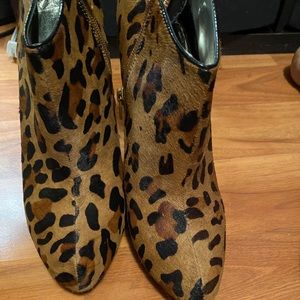 Leopard shoes